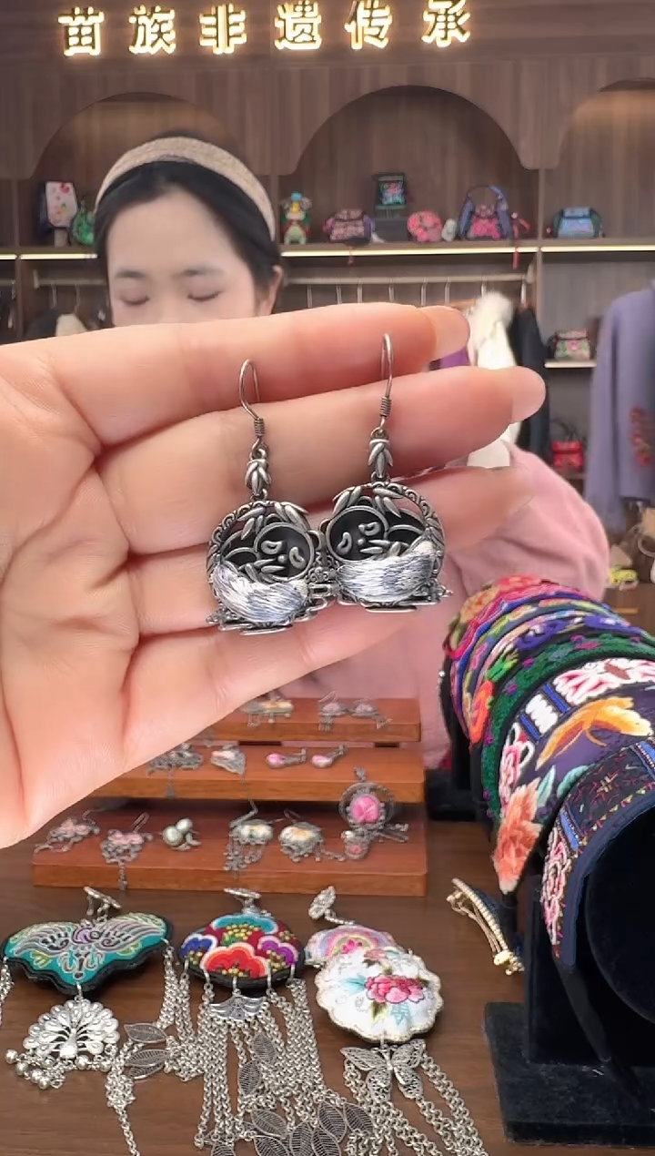 刺绣扶光苗绣传承15