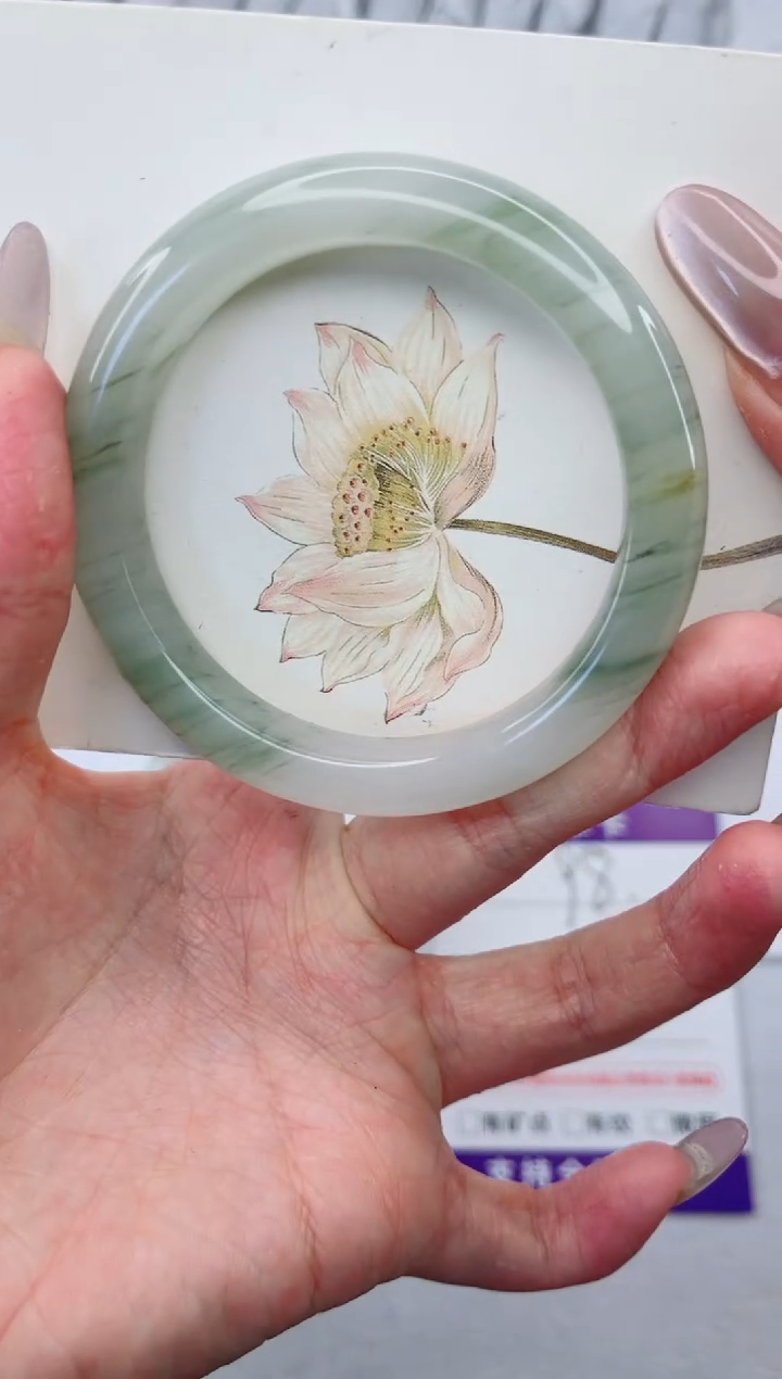 【闪购商品】石英质玉手镯合金98-54.4