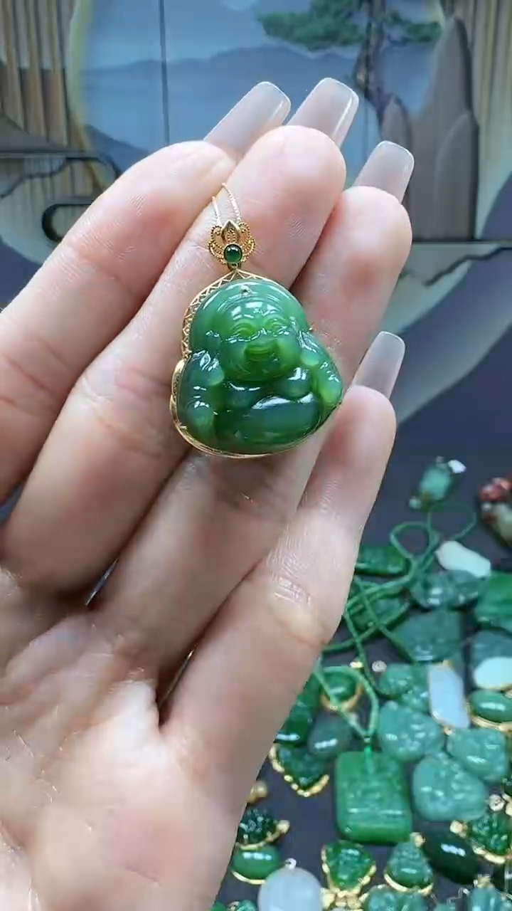 【闪购商品】和田玉挂件18K金镶嵌1