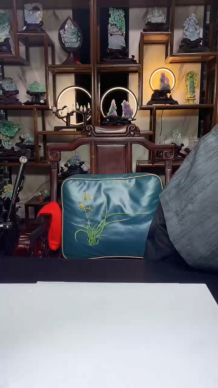 【闪购商品】定制翡翠未镶嵌1086xx-毛货挂件