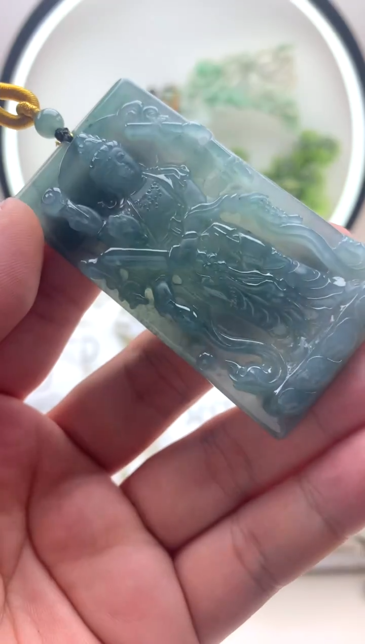 颈饰未镶嵌翡翠千手观音