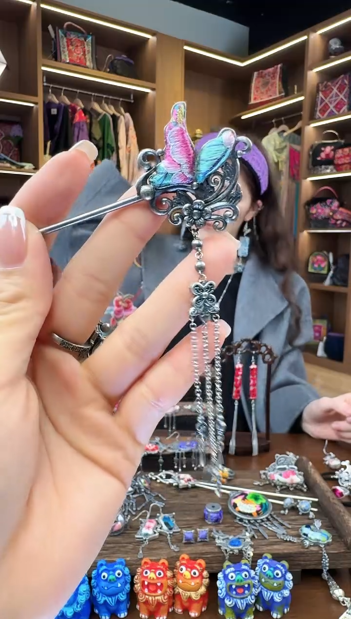 【闪购商品】织绣162黔东南苗族刺绣