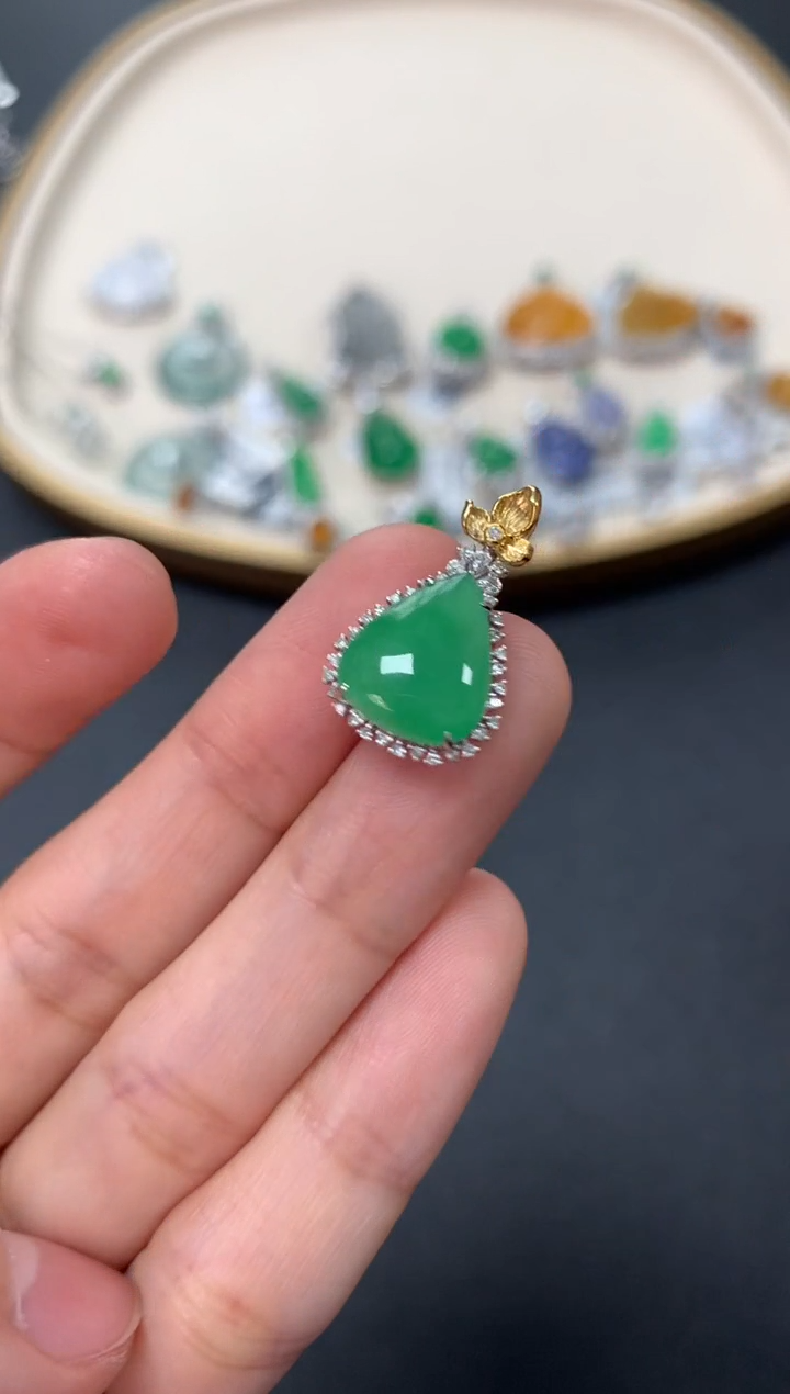 【闪购商品】翡翠吊坠(不含链)18K金镶嵌2980