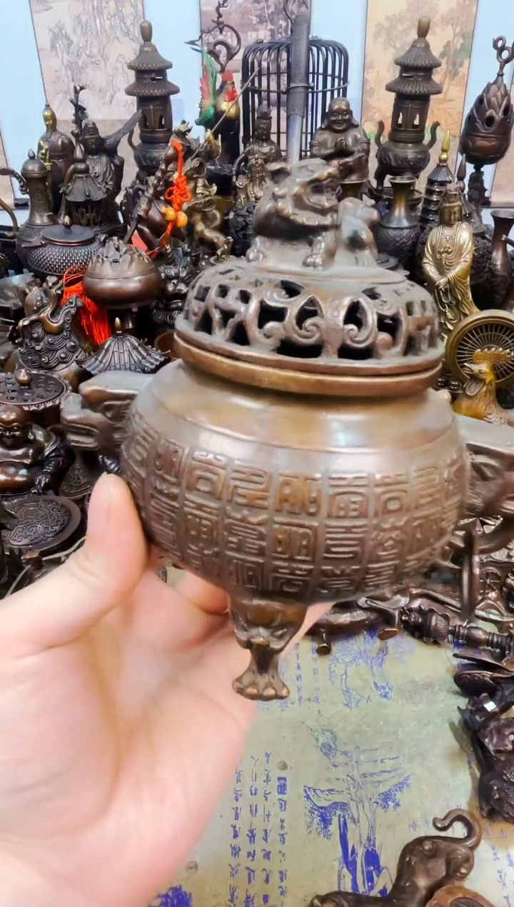 精铜工匠  独具韵味