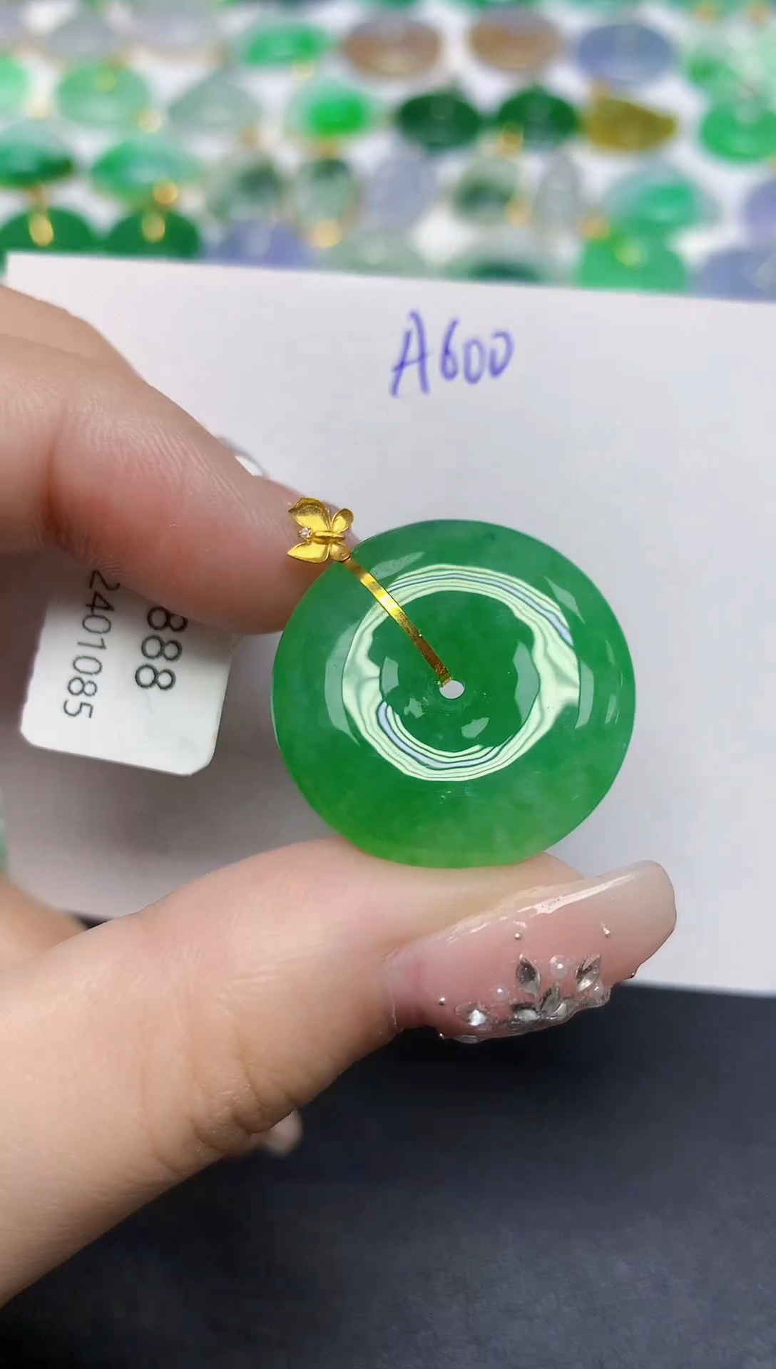 颈饰18K金镶嵌翡翠天然缅甸翡翠A货翡翠百元以上9元证书费自理