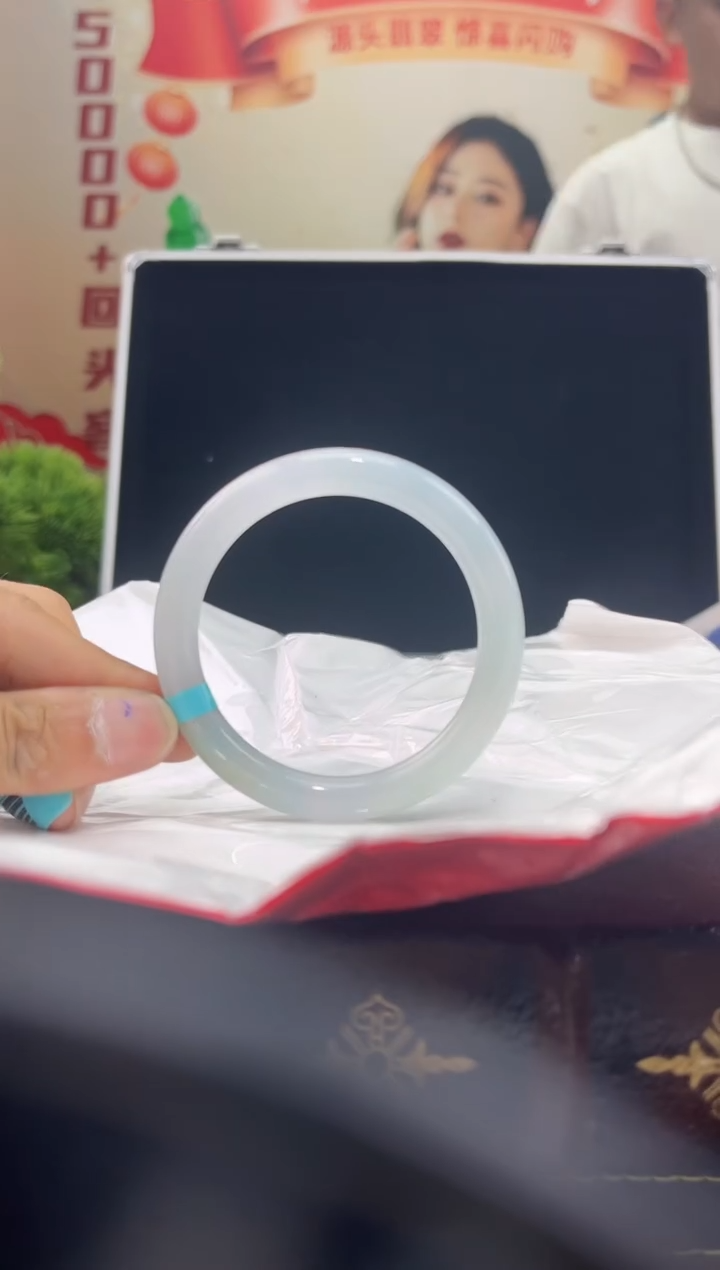 【闪购商品】翡翠手镯未镶嵌手镯34