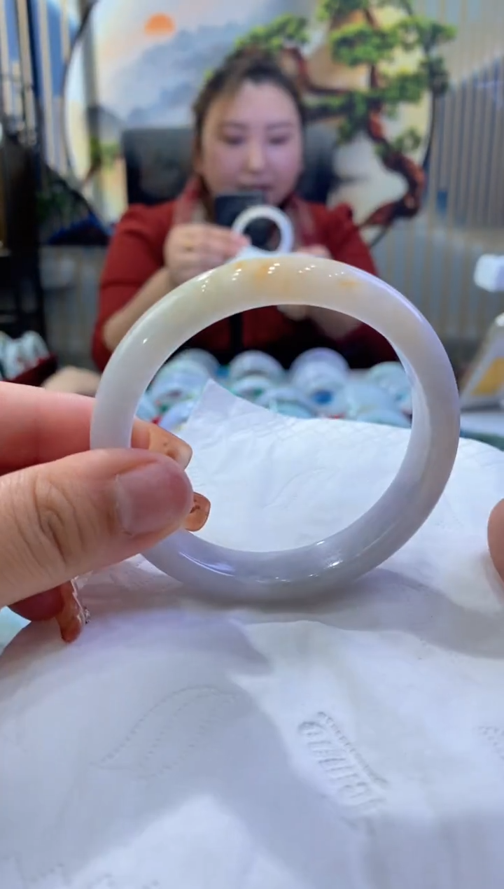 【闪购商品】翡翠手镯未镶嵌多人02543