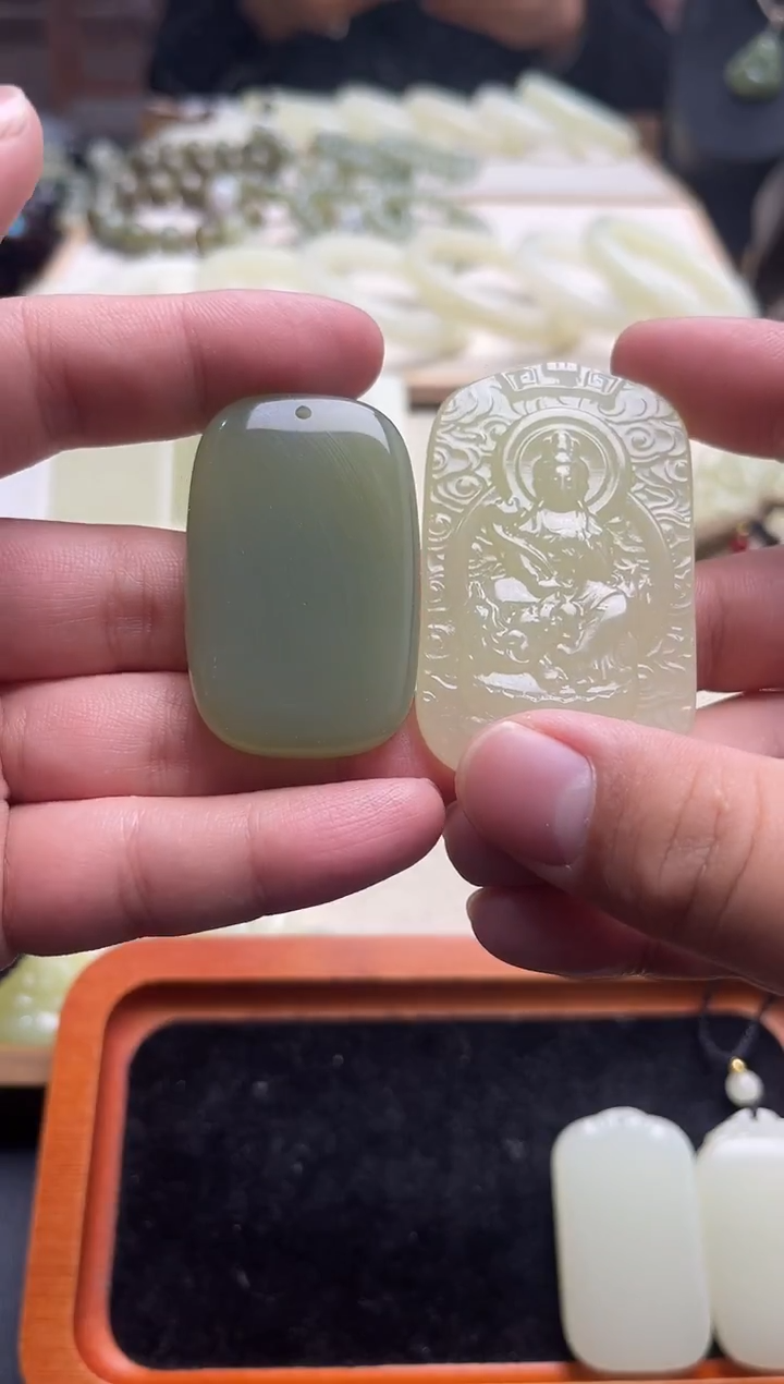 颈饰未镶嵌和田玉恰*吊坠