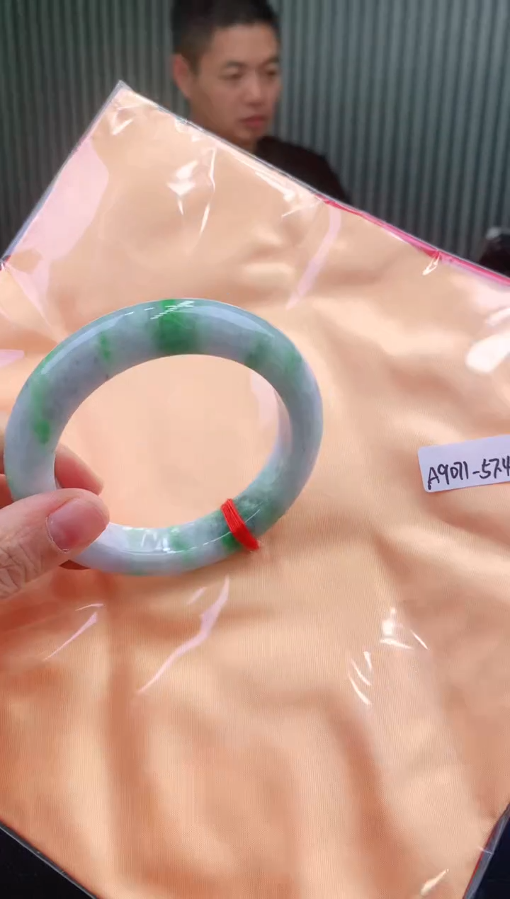 未镶嵌手镯翡翠111