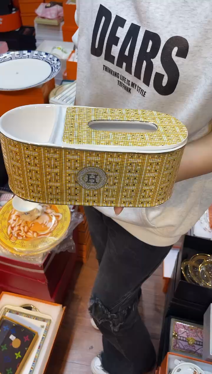 杯鸿辉家品牌瓷器，京东包邮！