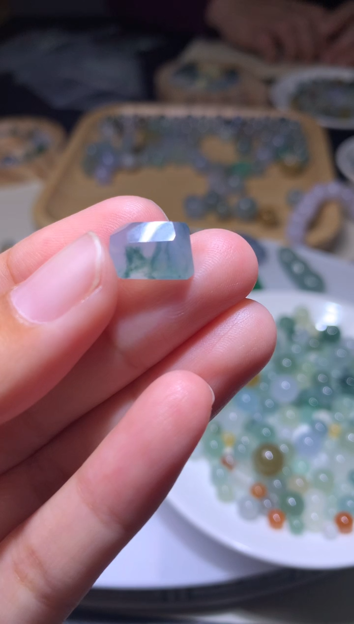 未镶嵌定制翡翠月**暖毛货