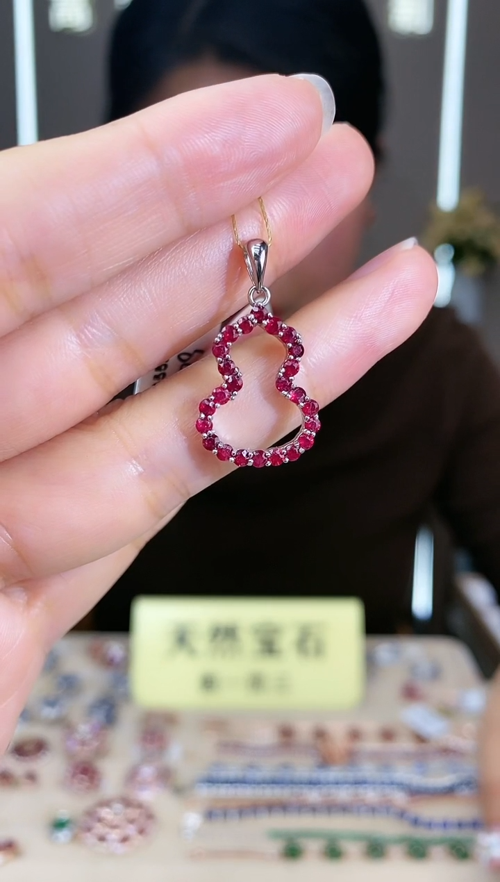 【闪购商品】红宝石颈饰银S925镶嵌颈饰