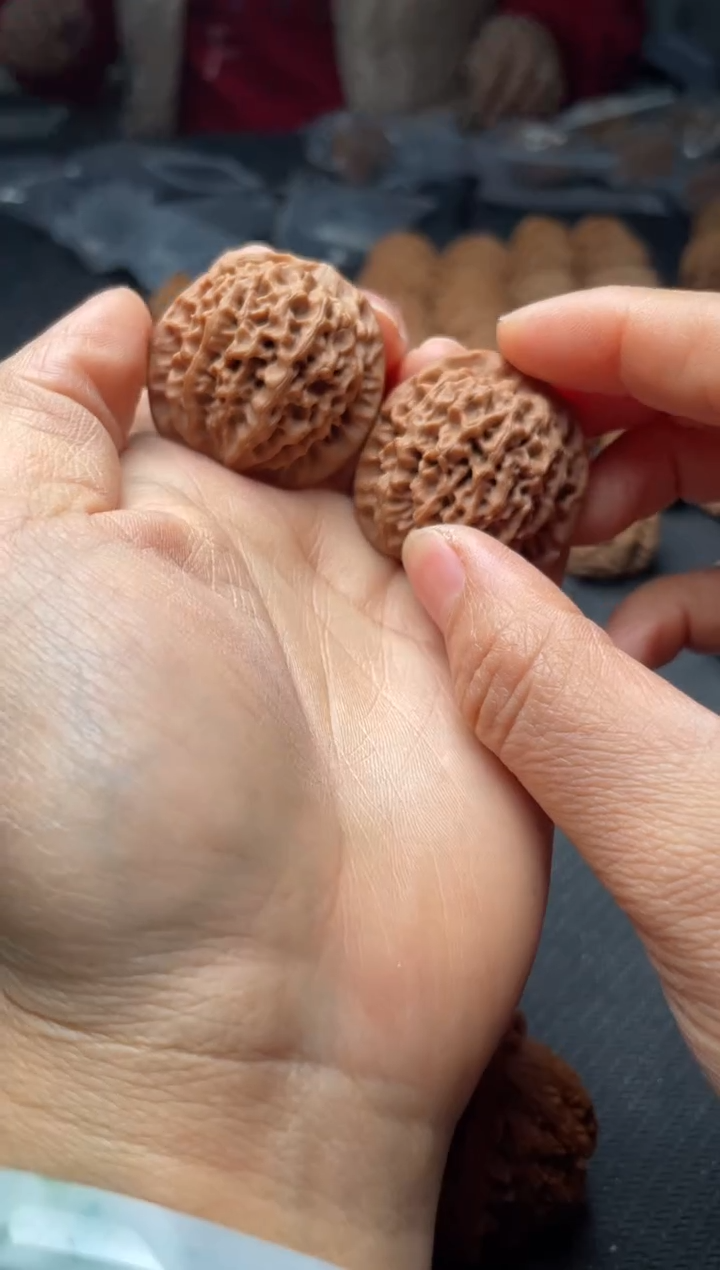 把件文玩核桃w201  秦闷 34尺