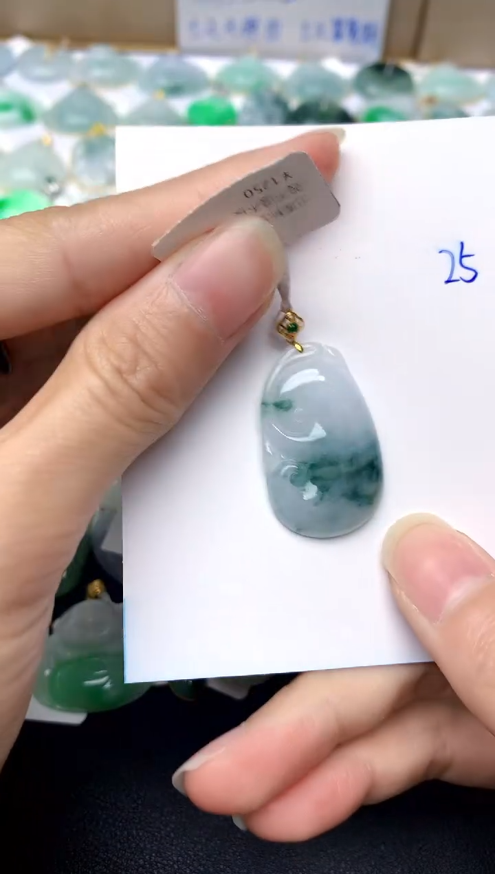 【闪购商品】翡翠颈饰18K金镶嵌25天然A货翡翠