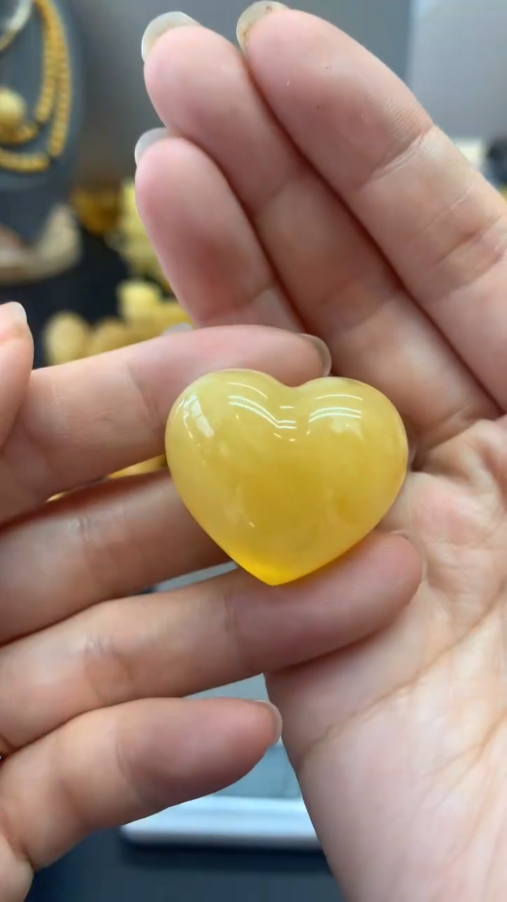 未镶嵌琥珀珠宝奇石958