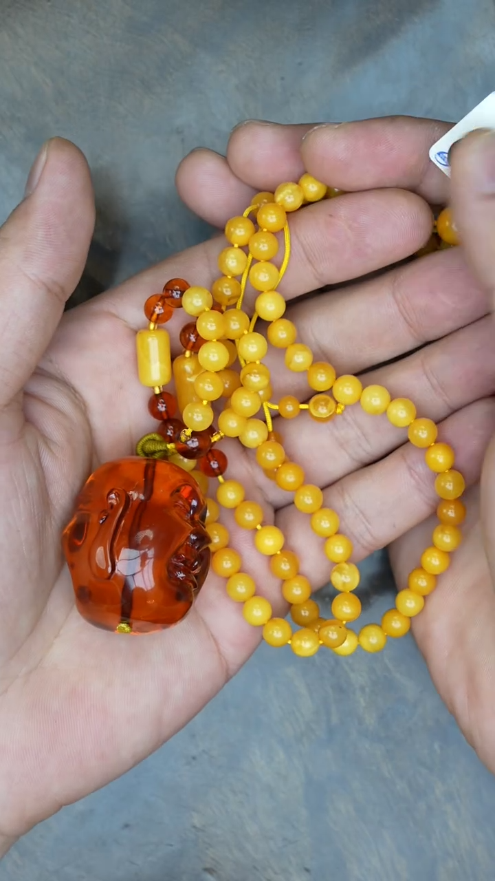 【闪购商品】琥珀裸石未镶嵌血珀DIY项链