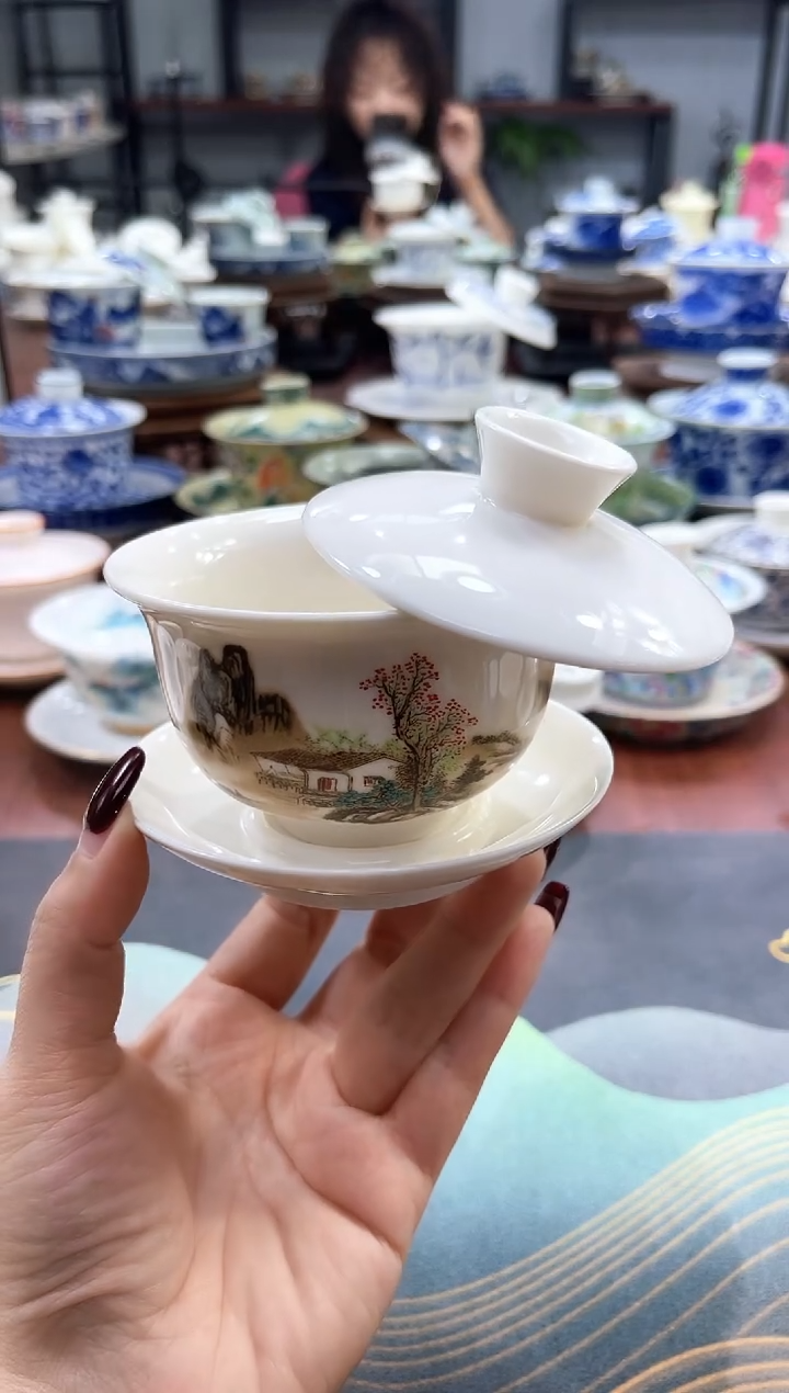 【闪购商品】小号仿古元宝山里人家悬停盖碗