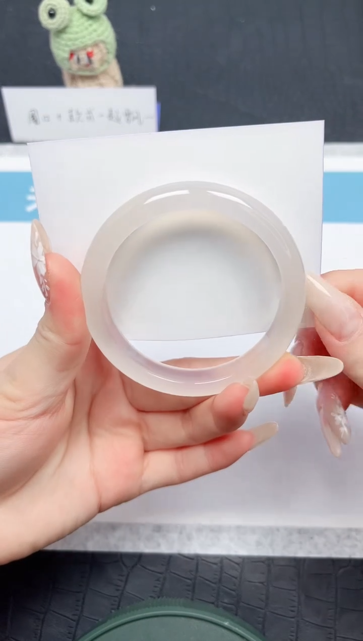 【闪购商品】石英质玉手镯未镶嵌33-54