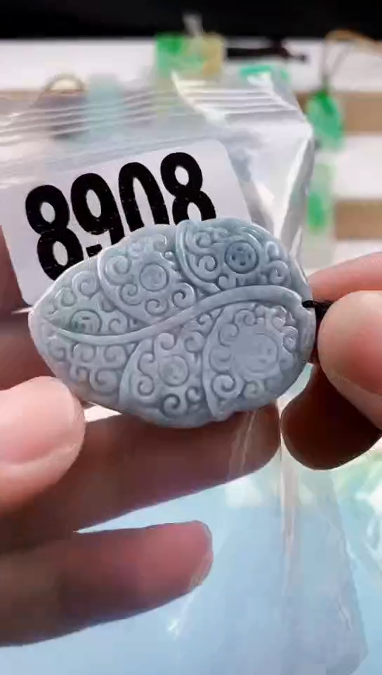 【闪购商品】翡翠挂件未镶嵌天然翡翠吊坠挂件