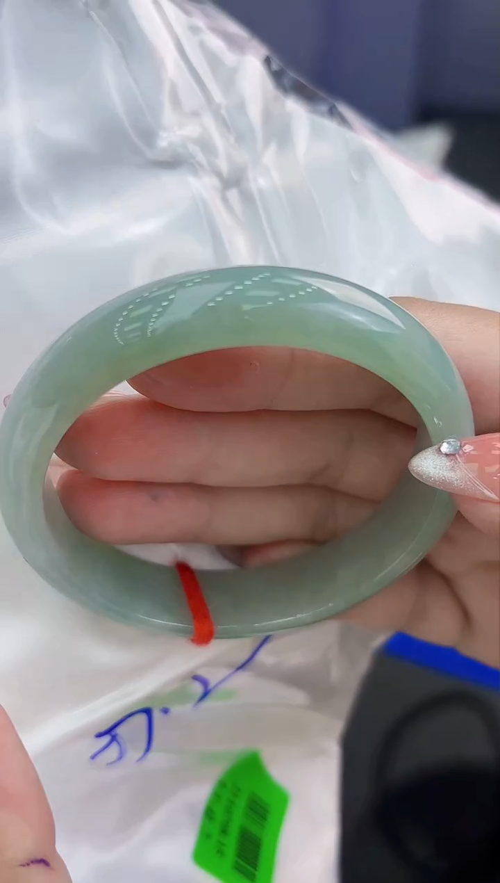 【闪购商品】翡翠手镯未镶嵌翡翠手镯