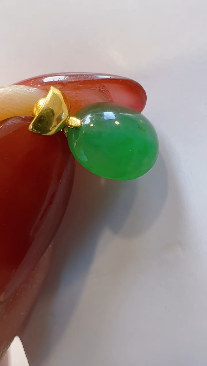 【闪购商品】翡翠吊坠(不含链)18K金镶嵌（很小）多样性团购发一件