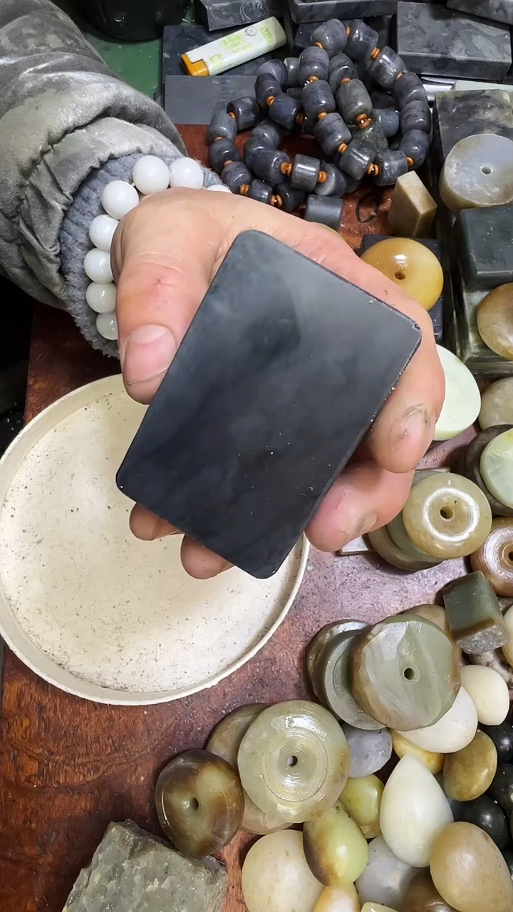 未镶嵌和田玉珠宝半成品1