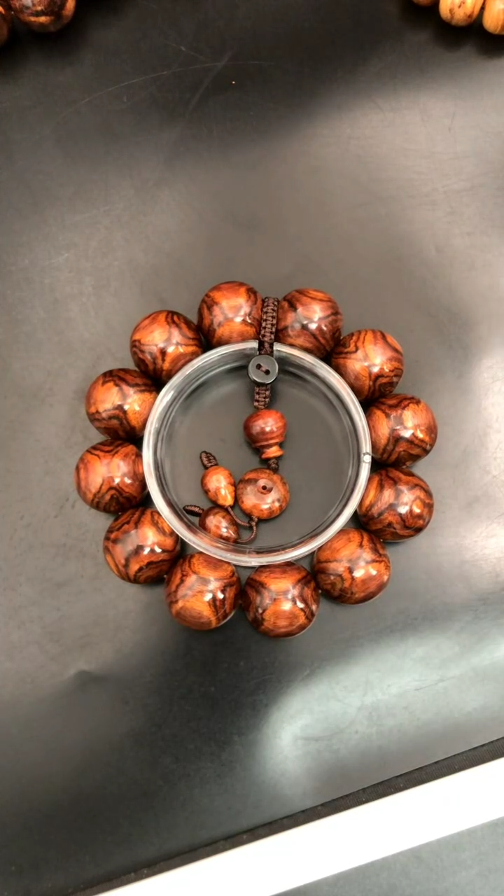 手串/手链黄花梨/降香黄檀S****心海黄野生中性料2,0x纹鬼脸精串