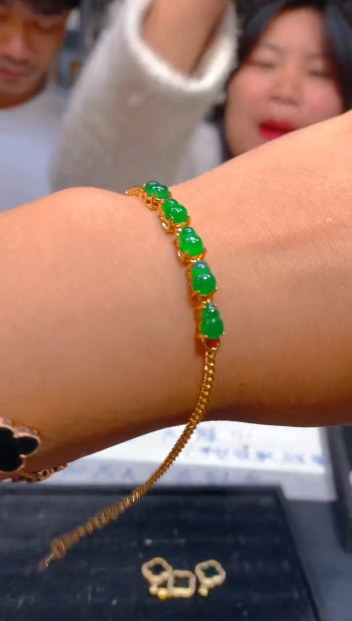 【闪购商品】定制翡翠未镶嵌33定制翡翠-多样性发货（发其一）