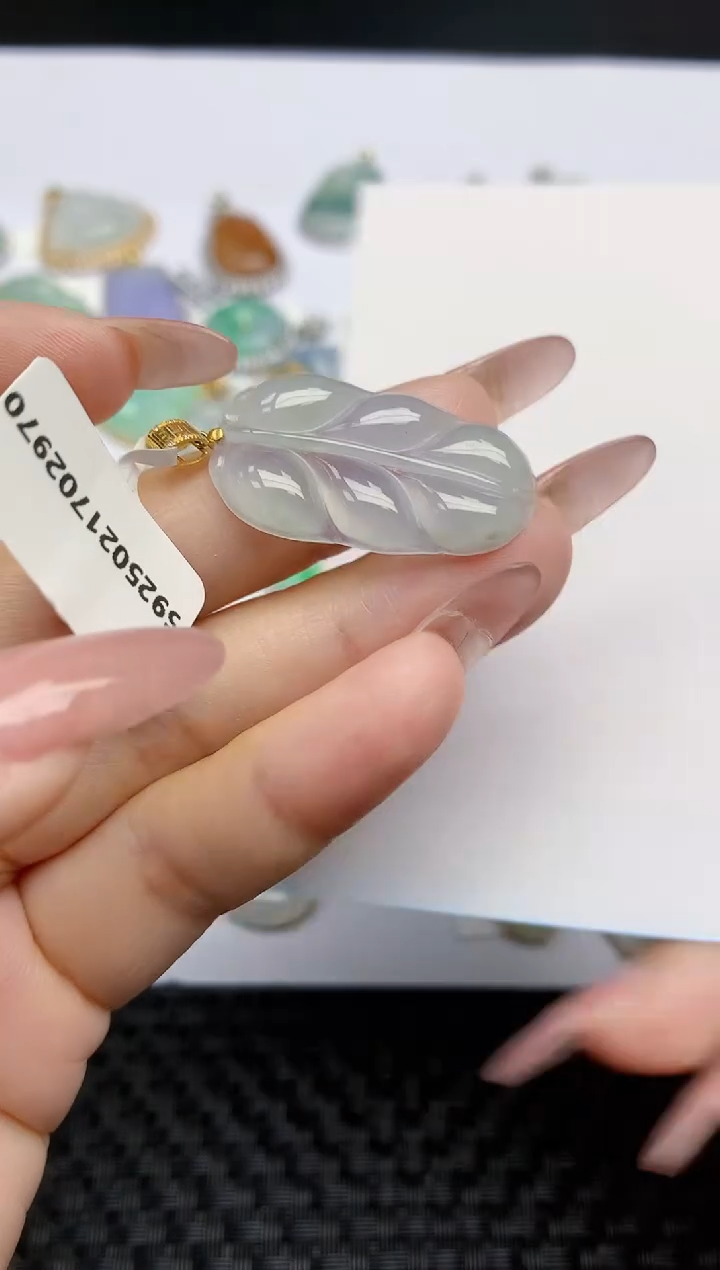 【闪购商品】翡翠颈饰18K金镶嵌天然A货翡翠 194