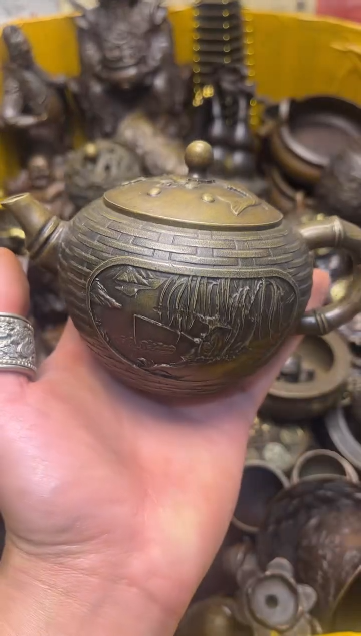 精美铜器，点击下单