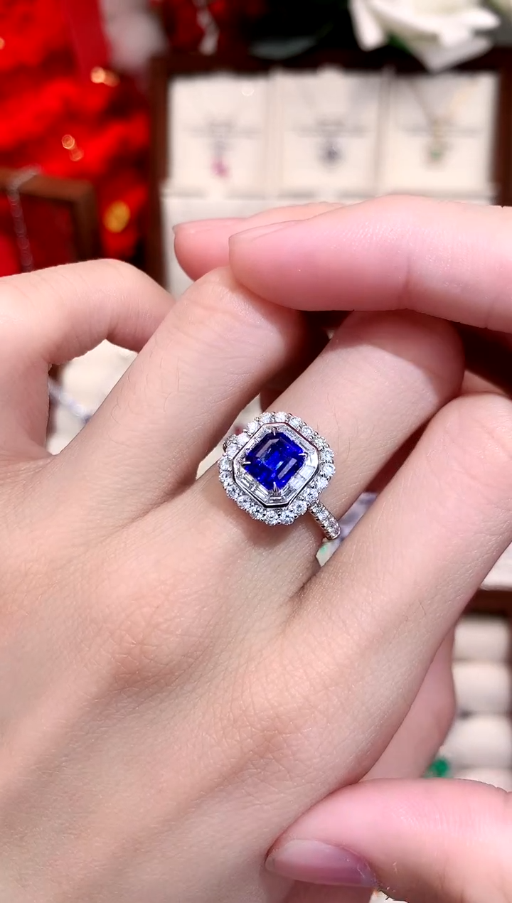 【闪购商品】蓝宝石戒指18K金镶嵌2.09ct/天然宝石/七天无理由