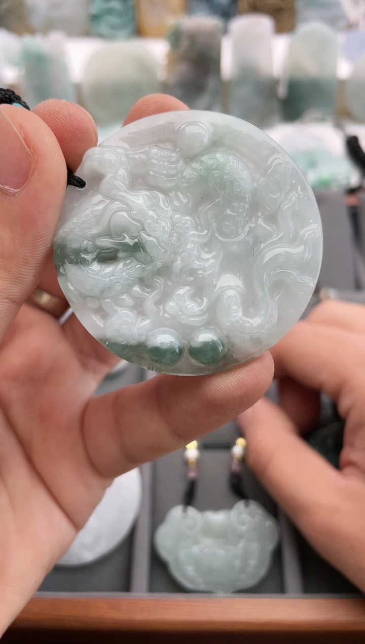 【闪购商品】翡翠颈饰未镶嵌..../1/13/94