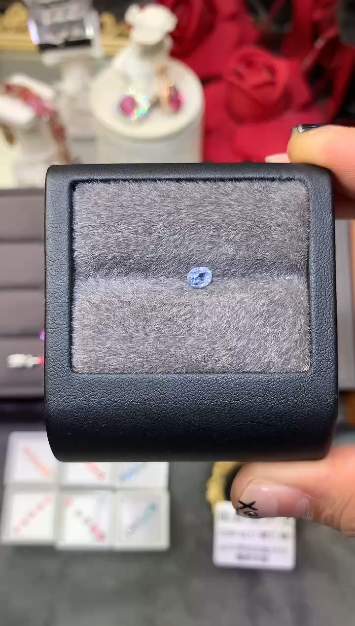 裸石蓝宝石胖*枕型 天空蓝 0.64ct