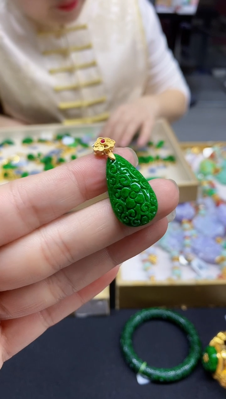 颈饰未镶嵌翡翠翡翠吊坠