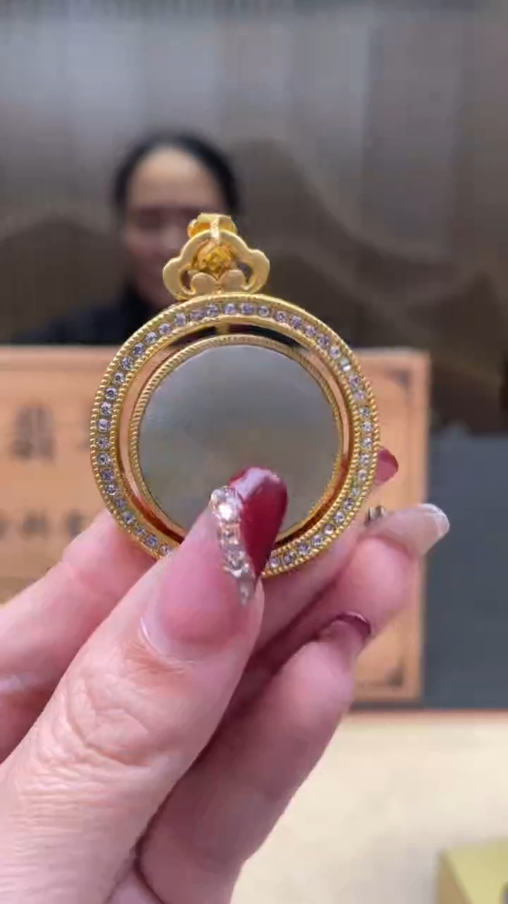 【闪购商品】翡翠颈饰未镶嵌      *13