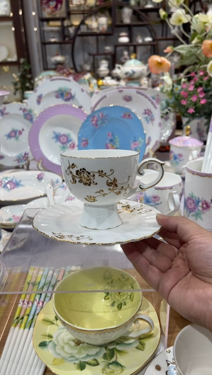 36%以上骨粉骨瓷杯碟