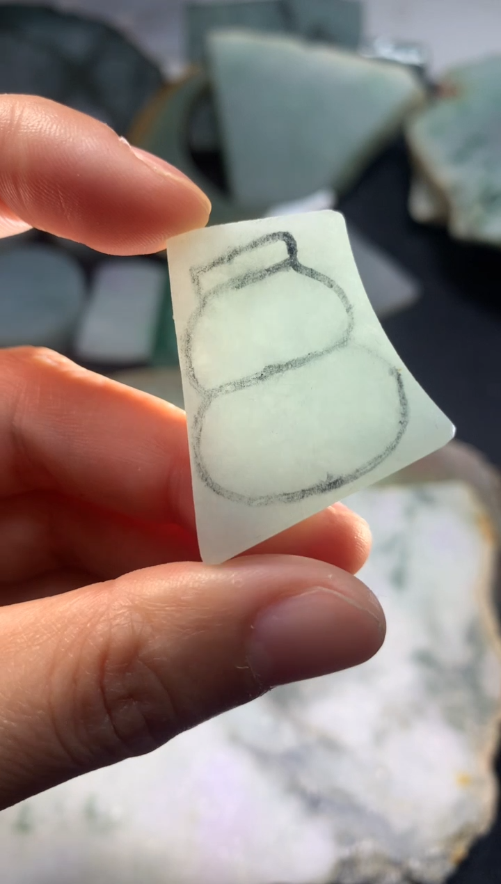 【闪购商品】翡翠颈饰未镶嵌料子