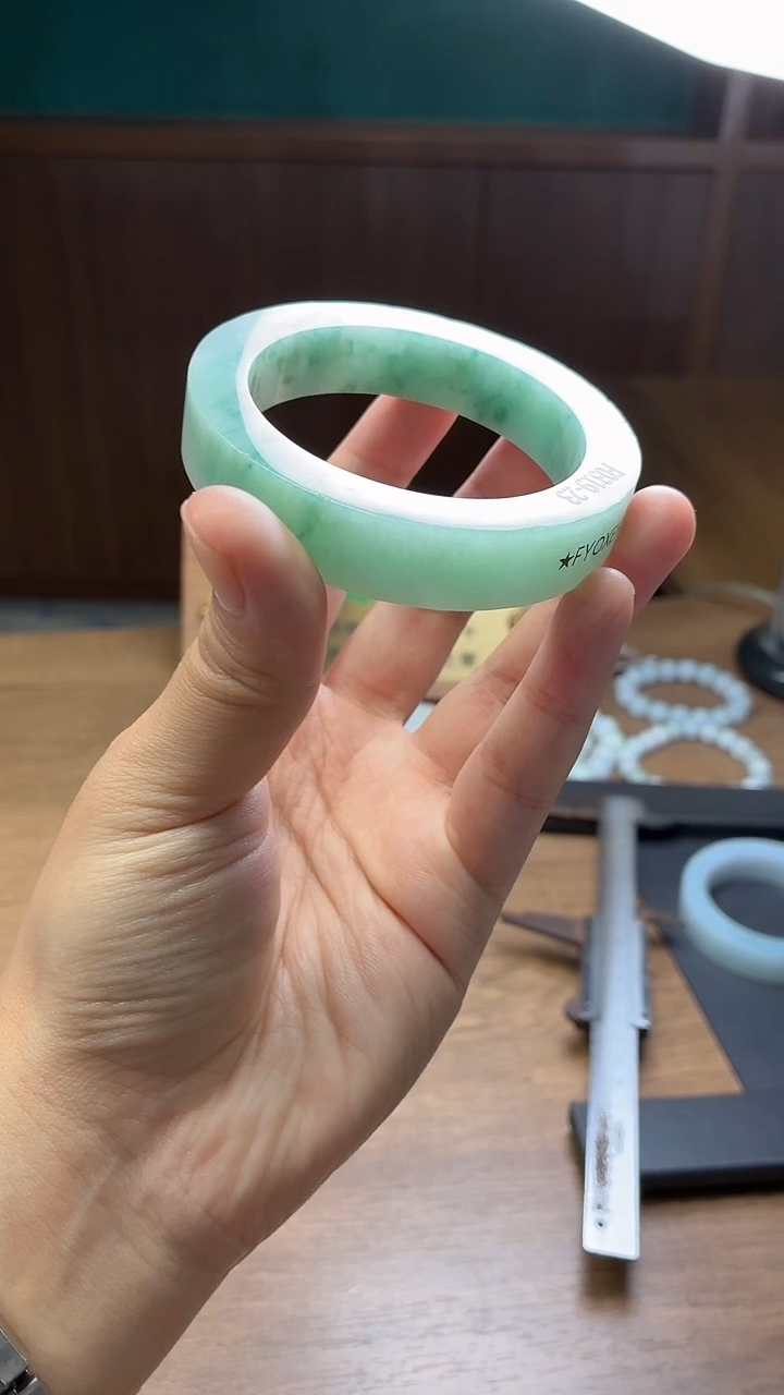 未镶嵌手镯定制翡翠苏*定制