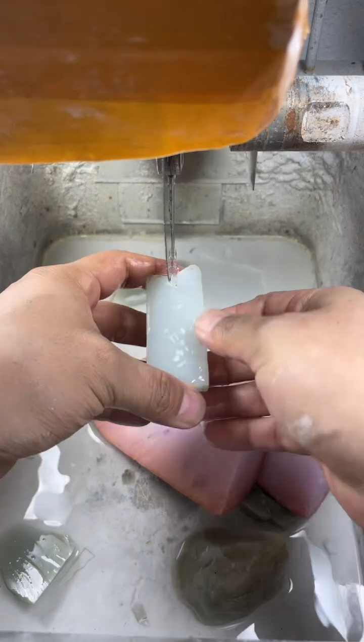 未镶嵌吊坠定制和田玉1