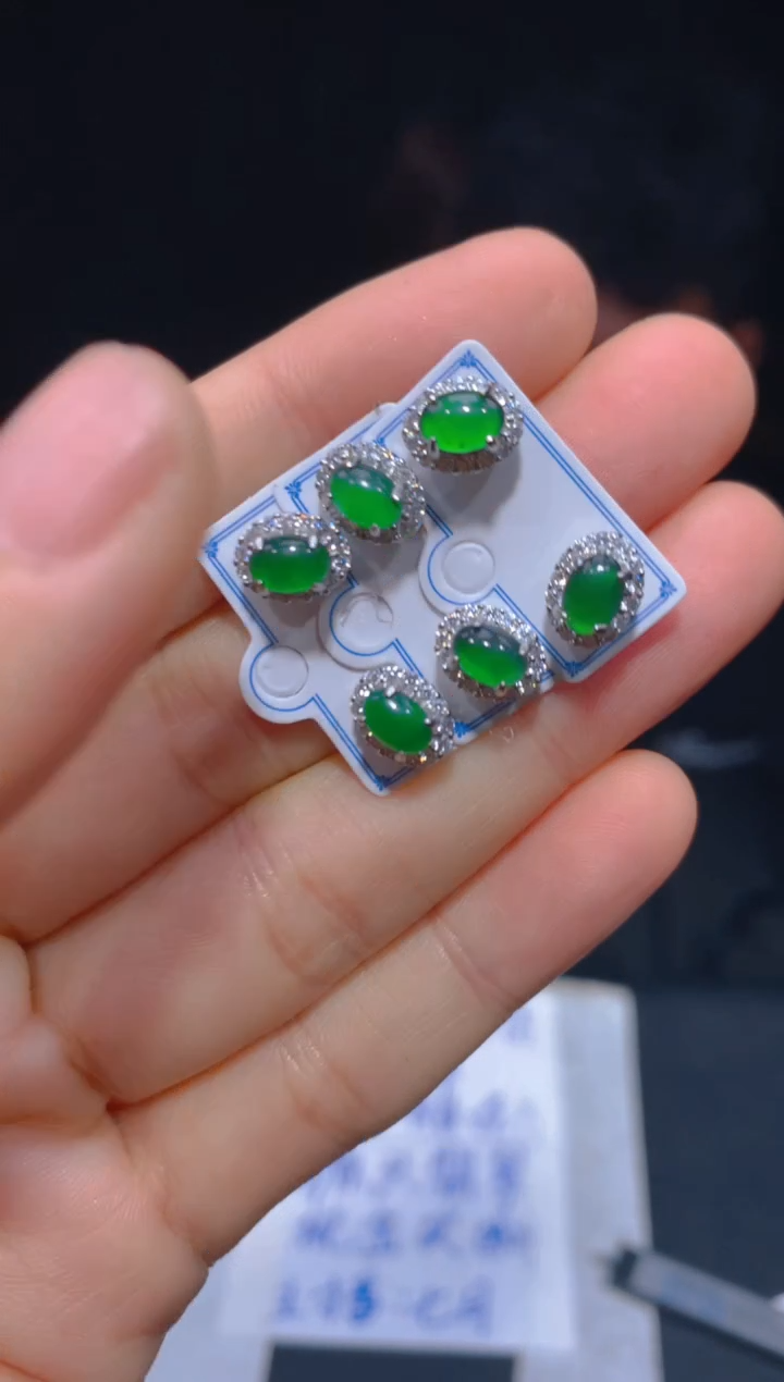 【闪购商品】定制翡翠未镶嵌10多样性发货（发其一）