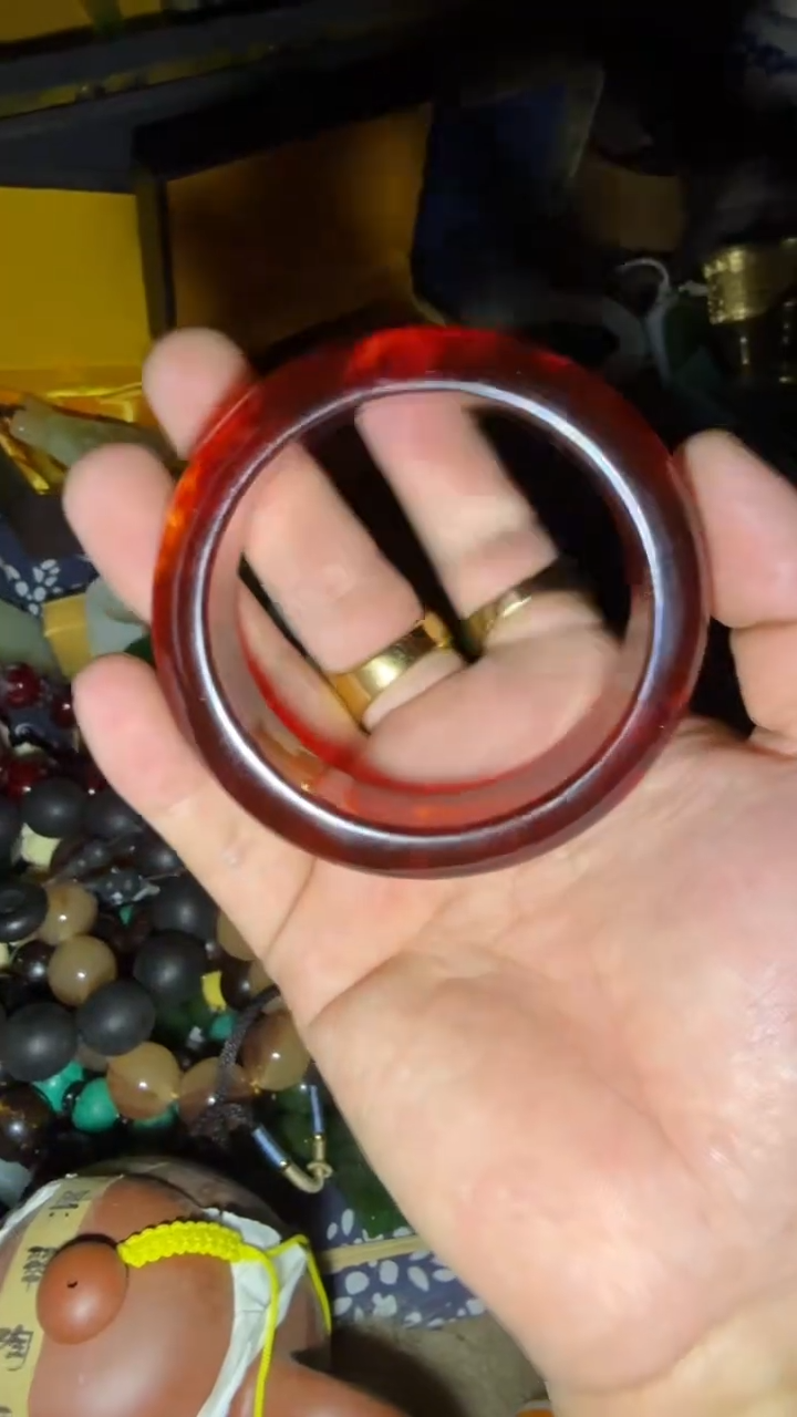 血珀未镶嵌手镯闪购高端商品链接