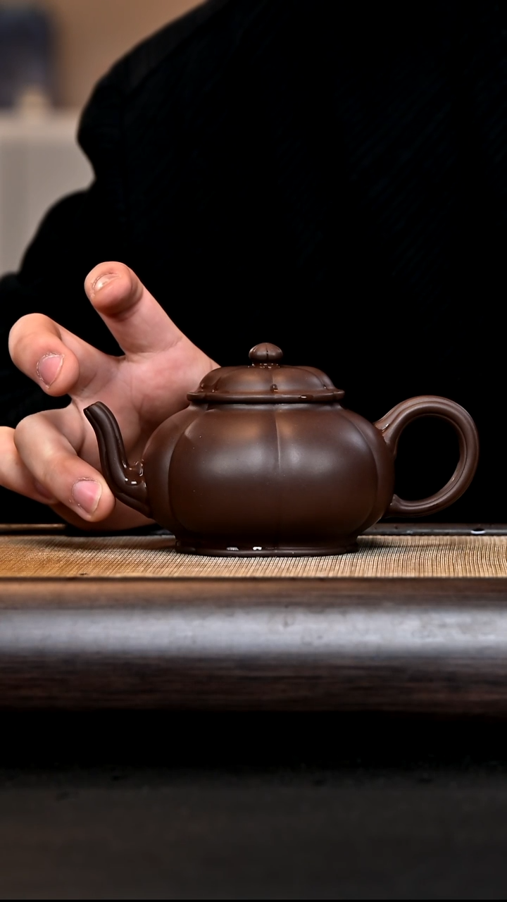 【闪购商品】紫砂茶壶JST16259 六瓣梅 紫泥