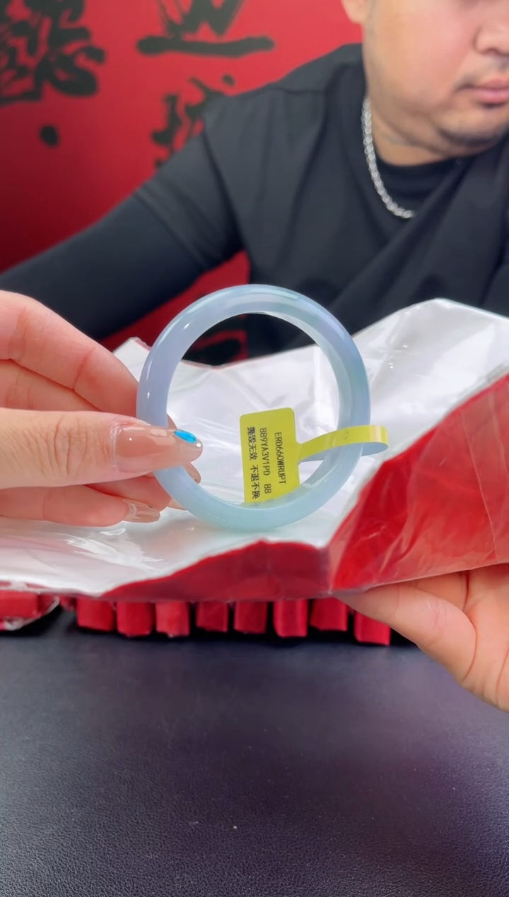 【闪购商品】翡翠未镶嵌手镯1翡翠手镯