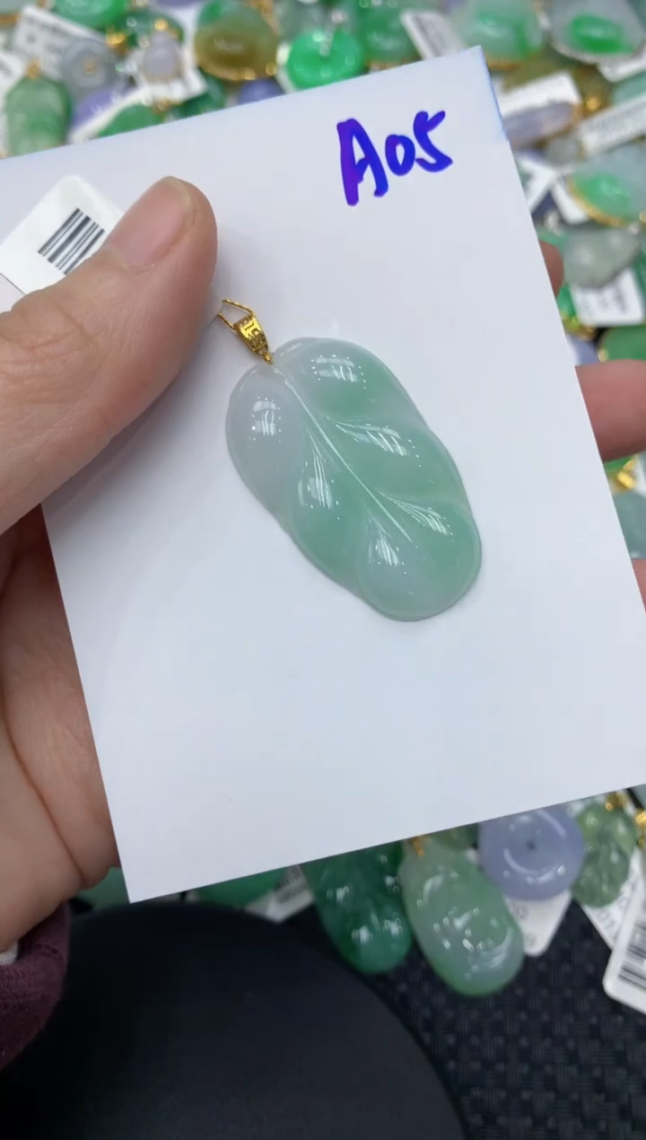 【闪购商品】翡翠颈饰18K金镶嵌1111111111