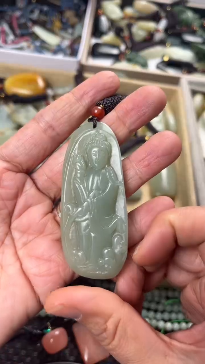 【闪购商品】和田玉颈饰未镶嵌多样性发货没有证书拍一发一有瑕