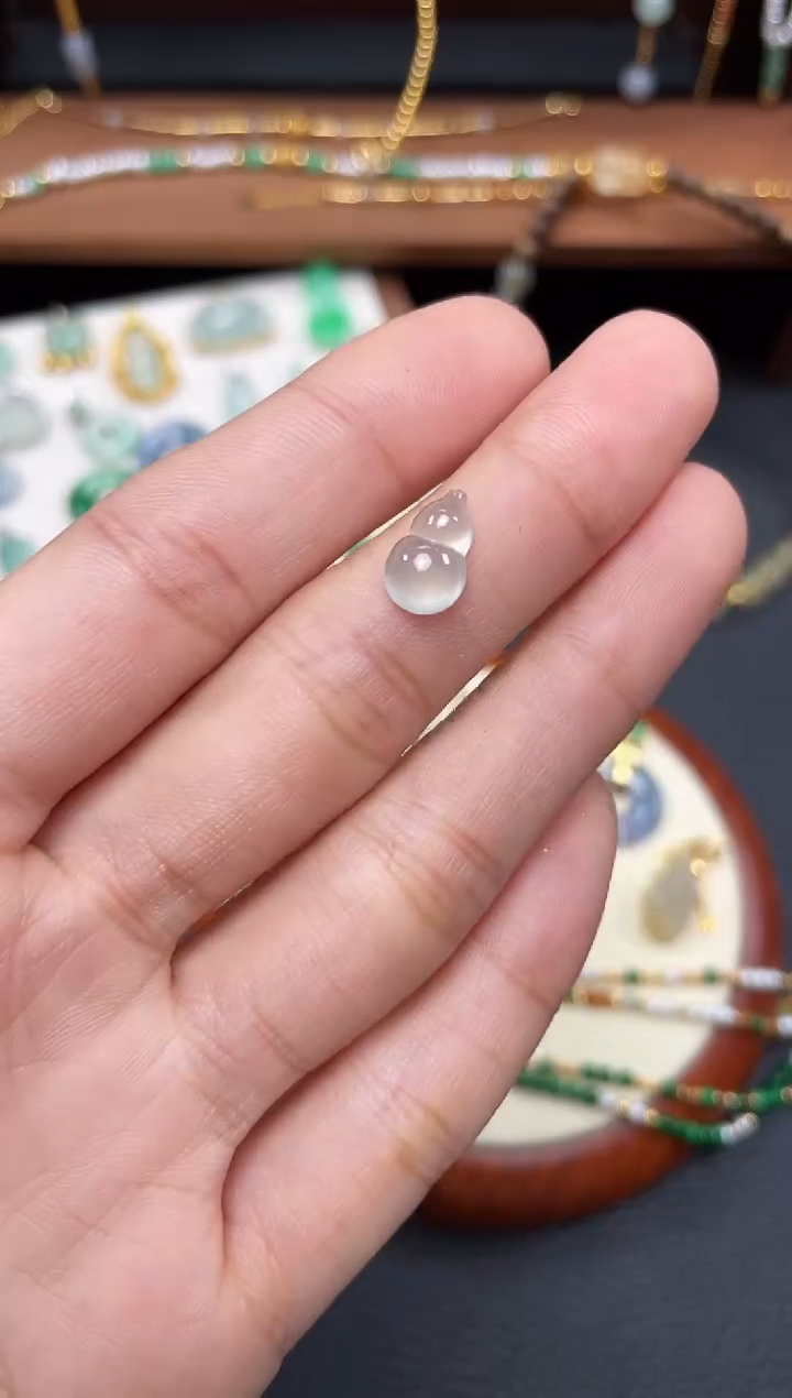 【闪购商品】翡翠吊坠(不含链)18K金镶嵌一个  JK325