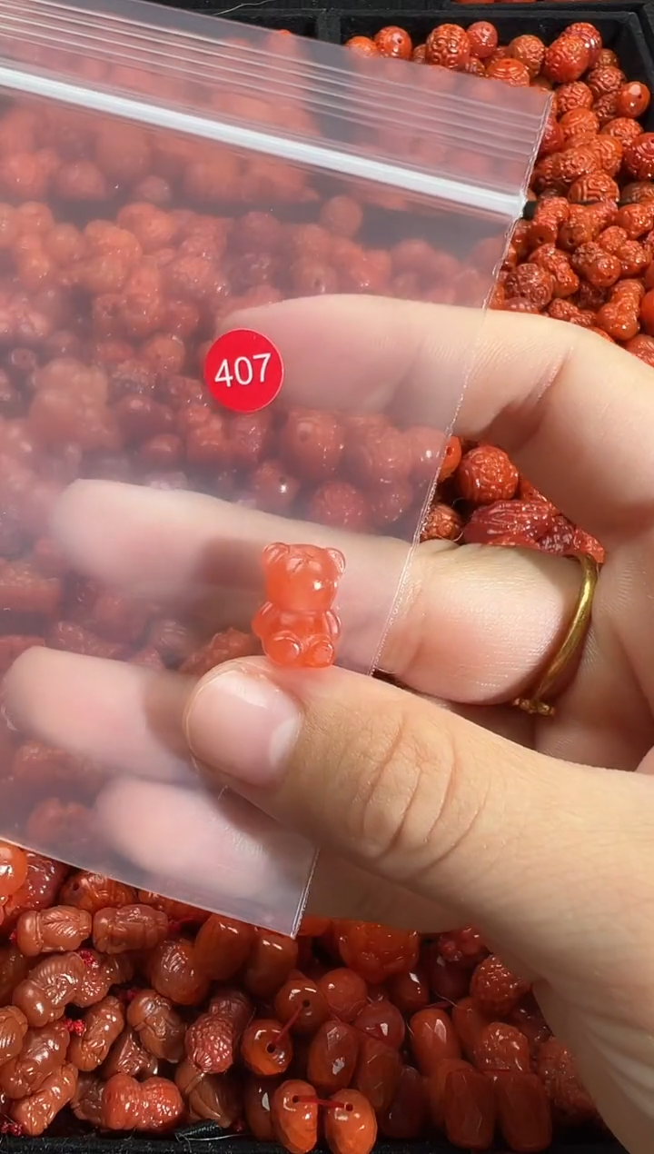 颈饰未镶嵌南红玛瑙1