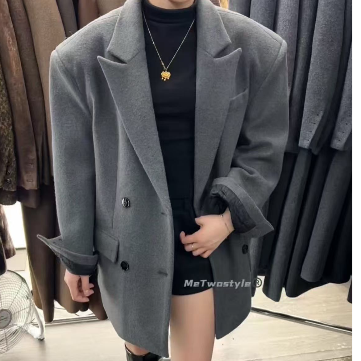 欧韩时尚高级感加棉垫肩大西装