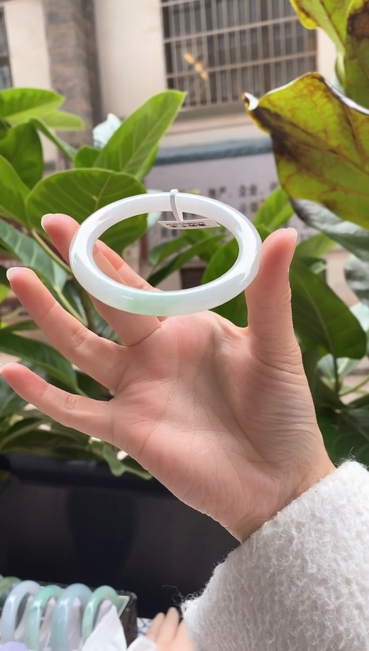 【闪购商品】翡翠手镯（圆镯）未镶嵌翡翠手镯55圆条