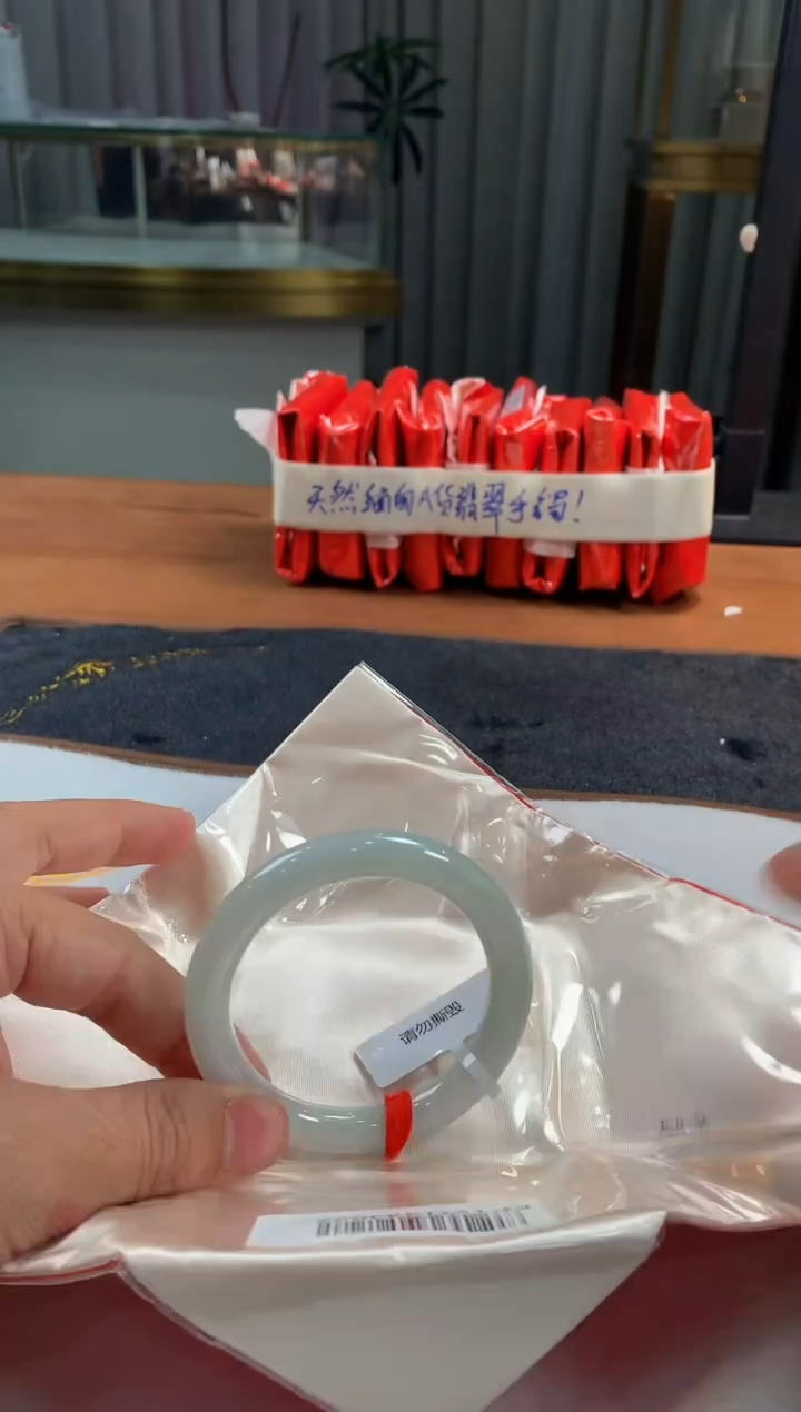 未镶嵌定制翡翠5082毛货不退不换54-56